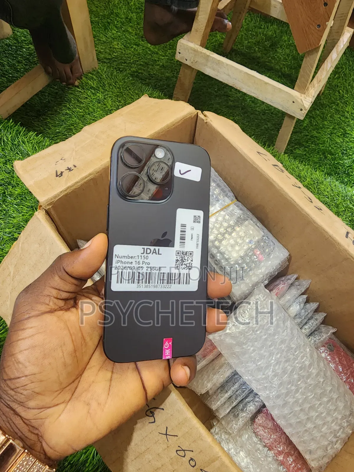 New Apple iPhone 16 Pro 256 GB Black