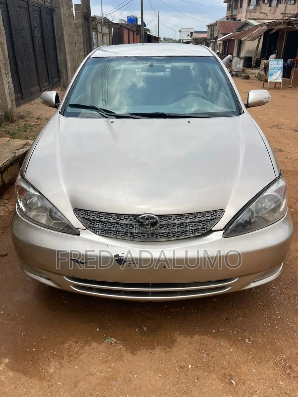 Toyota Camry LE 4dr Sedan (2.4L 4cyl 4A) 2004 Gold