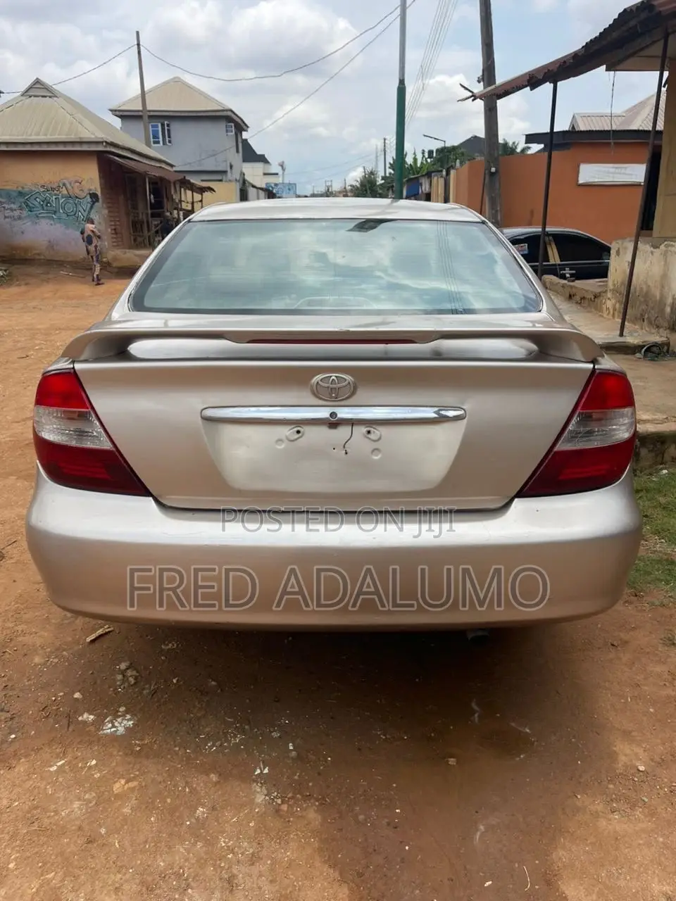 Toyota Camry LE 4dr Sedan (2.4L 4cyl 4A) 2004 Gold