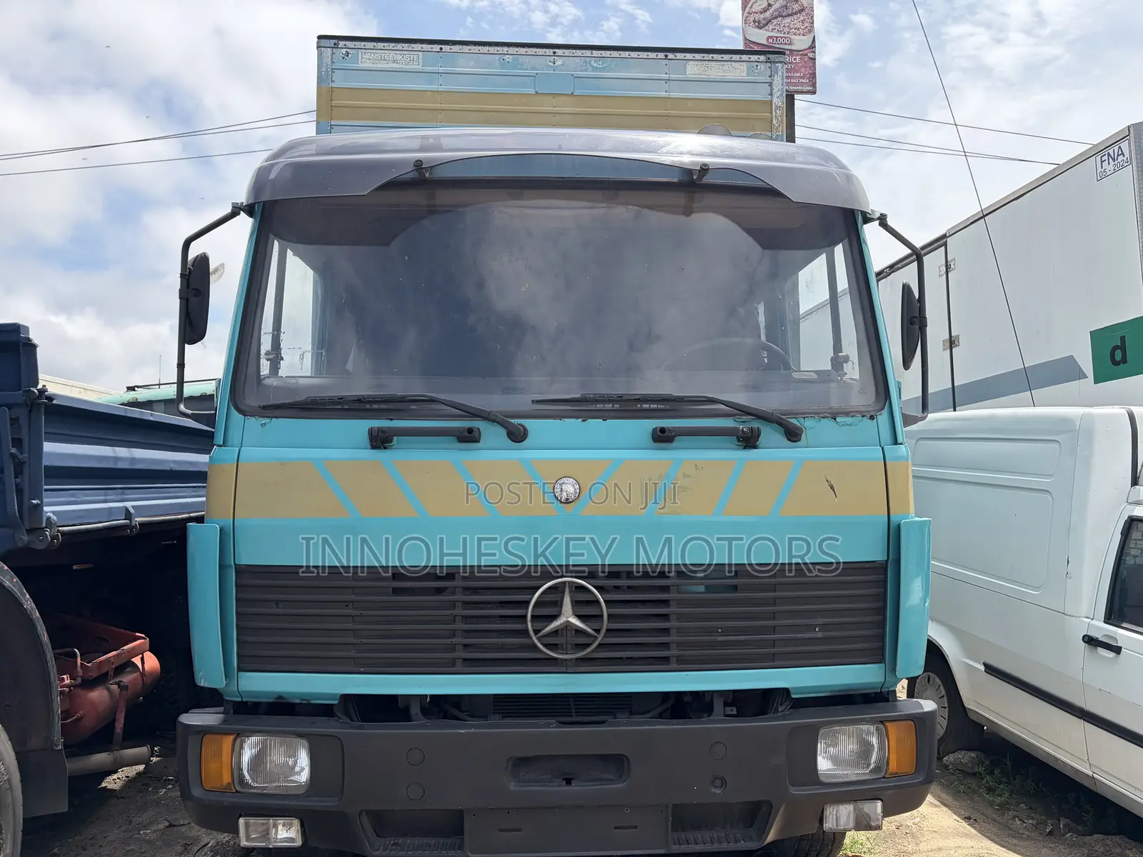 Mercedes Benz 1320 Container Body (8Bolts)