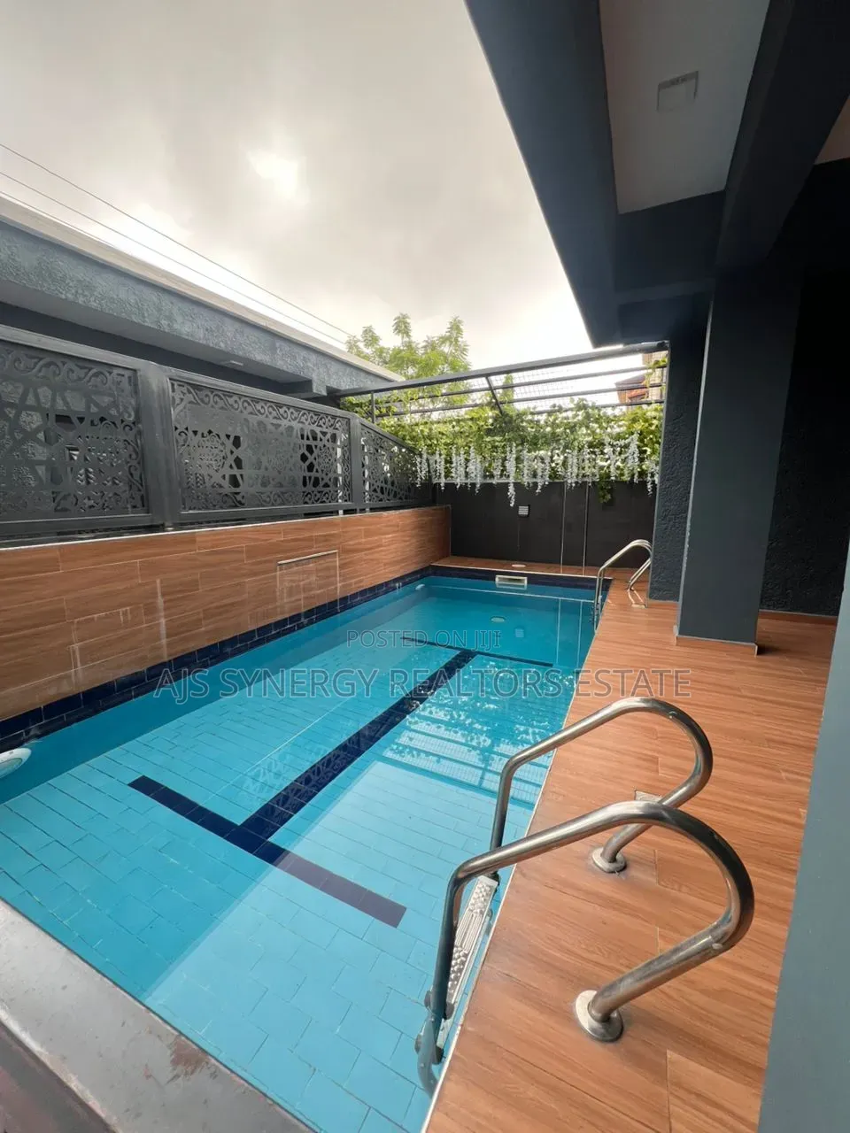 Furnished 2bdrm Apartment in Lekki Phase 1 for rent