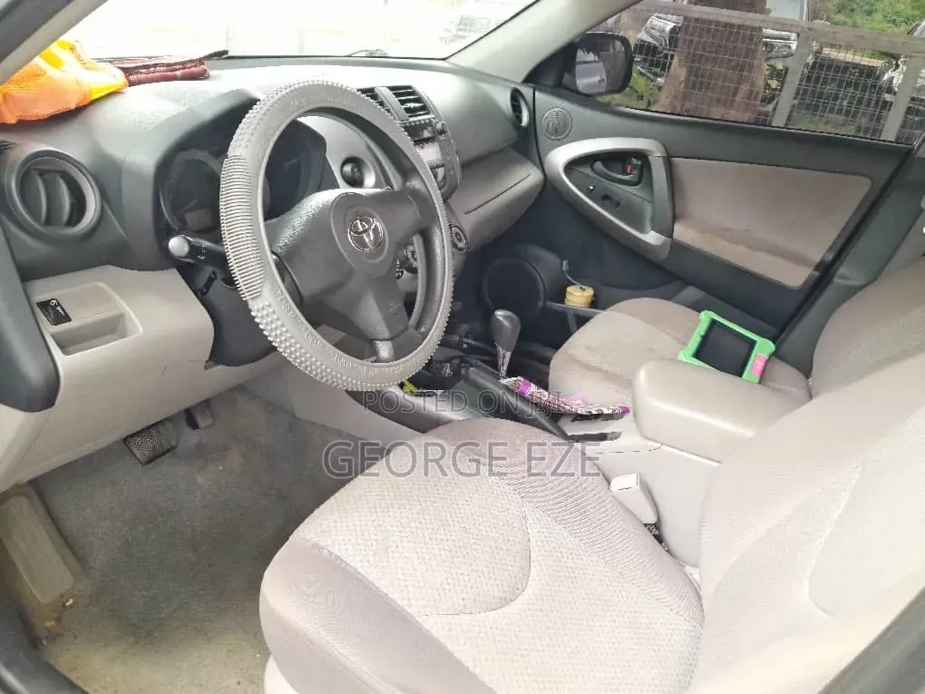 Toyota RAV4 2008 Silver