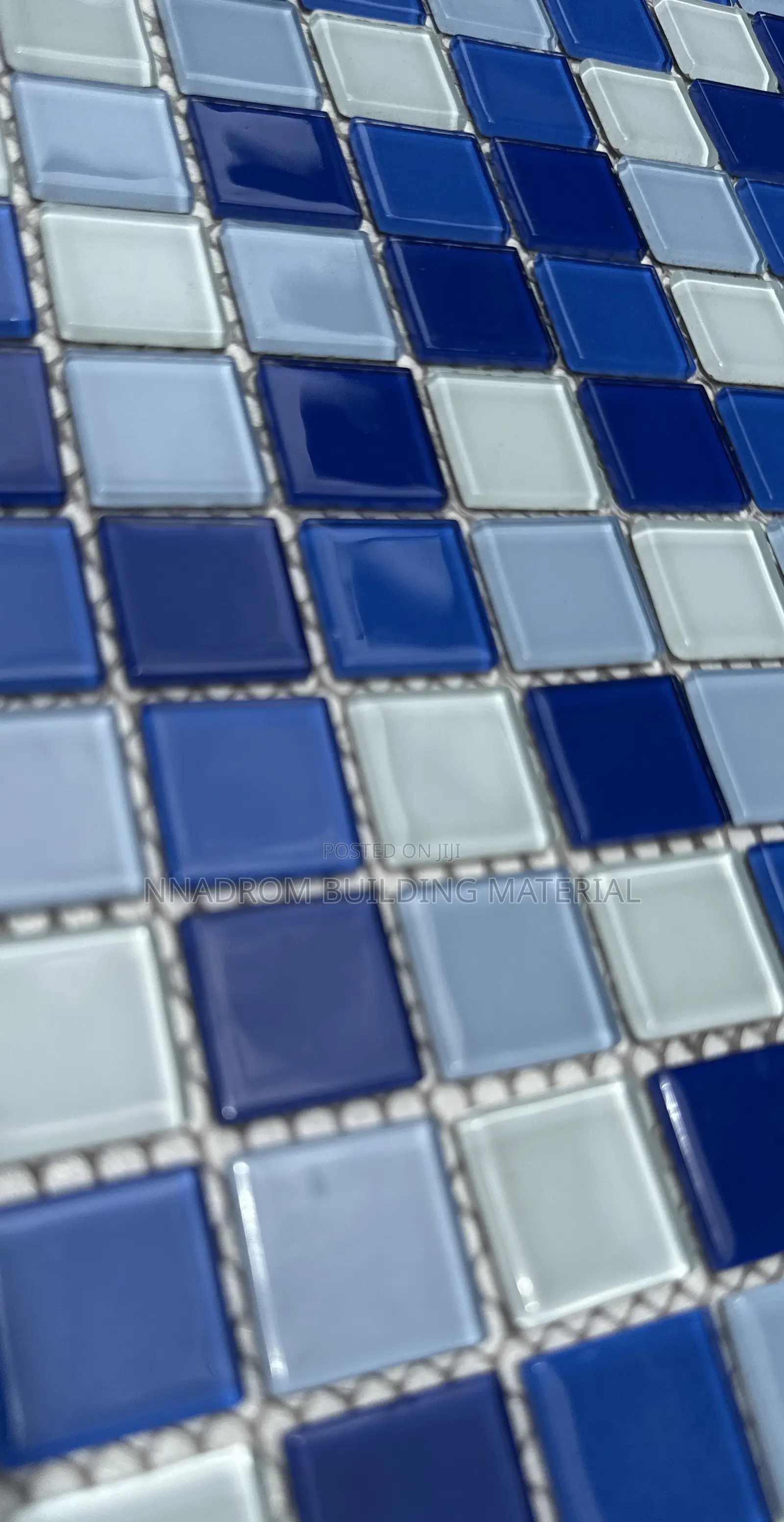 1/1 Three Blues Equal Mixture With White Glass Pool Mosaic