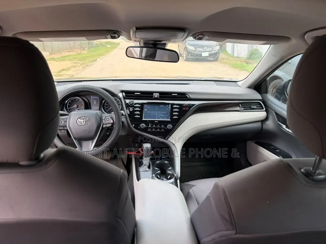 Toyota Camry 2022 Gray