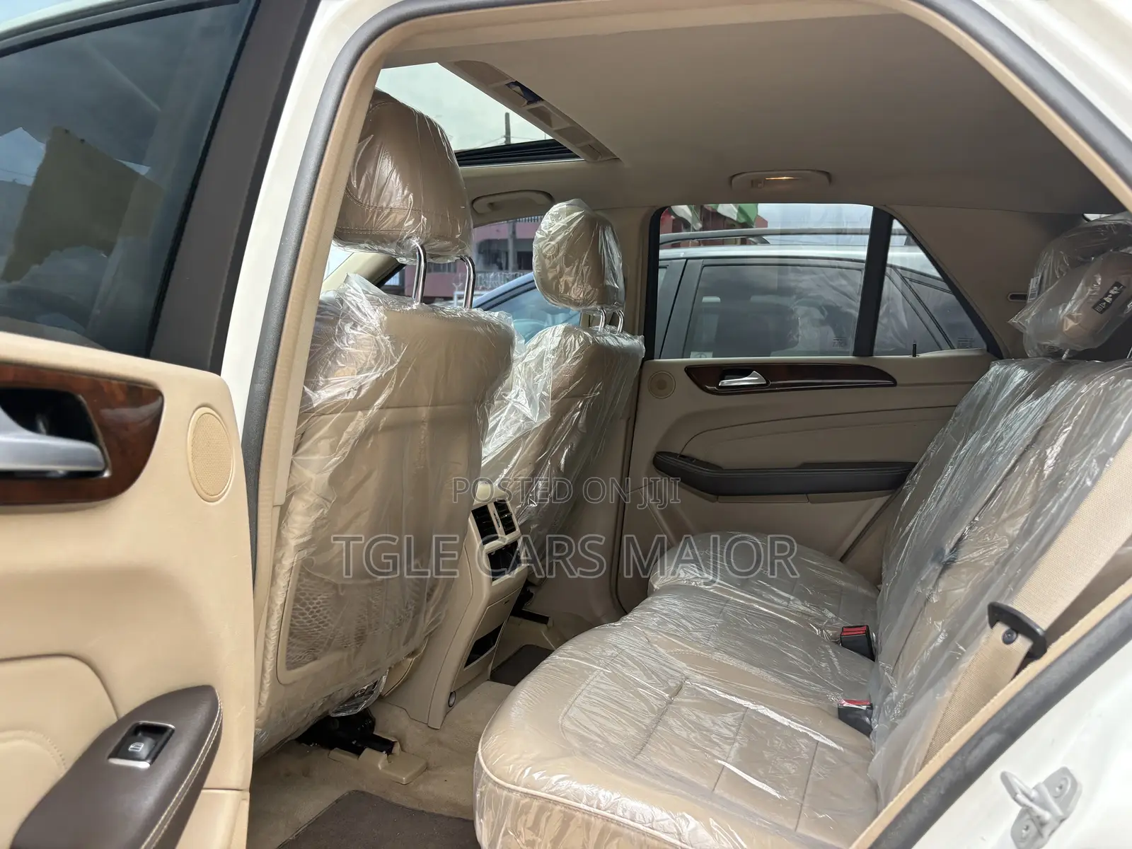 Mercedes-Benz M Class ML350 4MATIC 4dr SUV AWD (3.5L 6cyl 7A) 2014