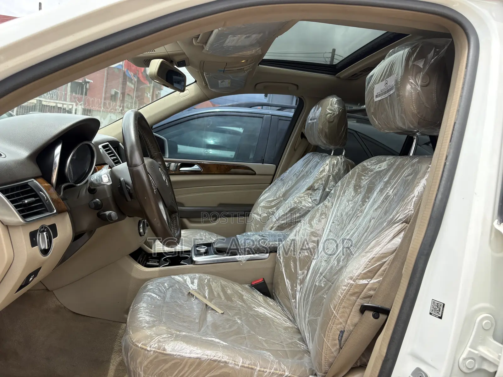 Mercedes-Benz M Class ML350 4MATIC 4dr SUV AWD (3.5L 6cyl 7A) 2014