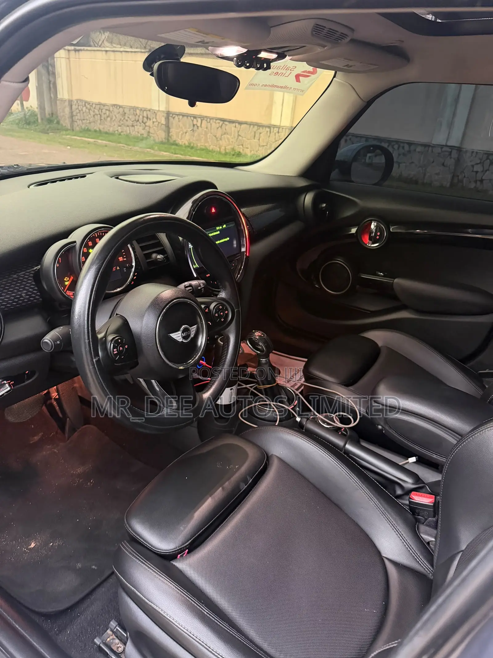 Mini Cooper S 2dr Hatchback (2.0L 4cyl Turbo 6M) 2015 Black