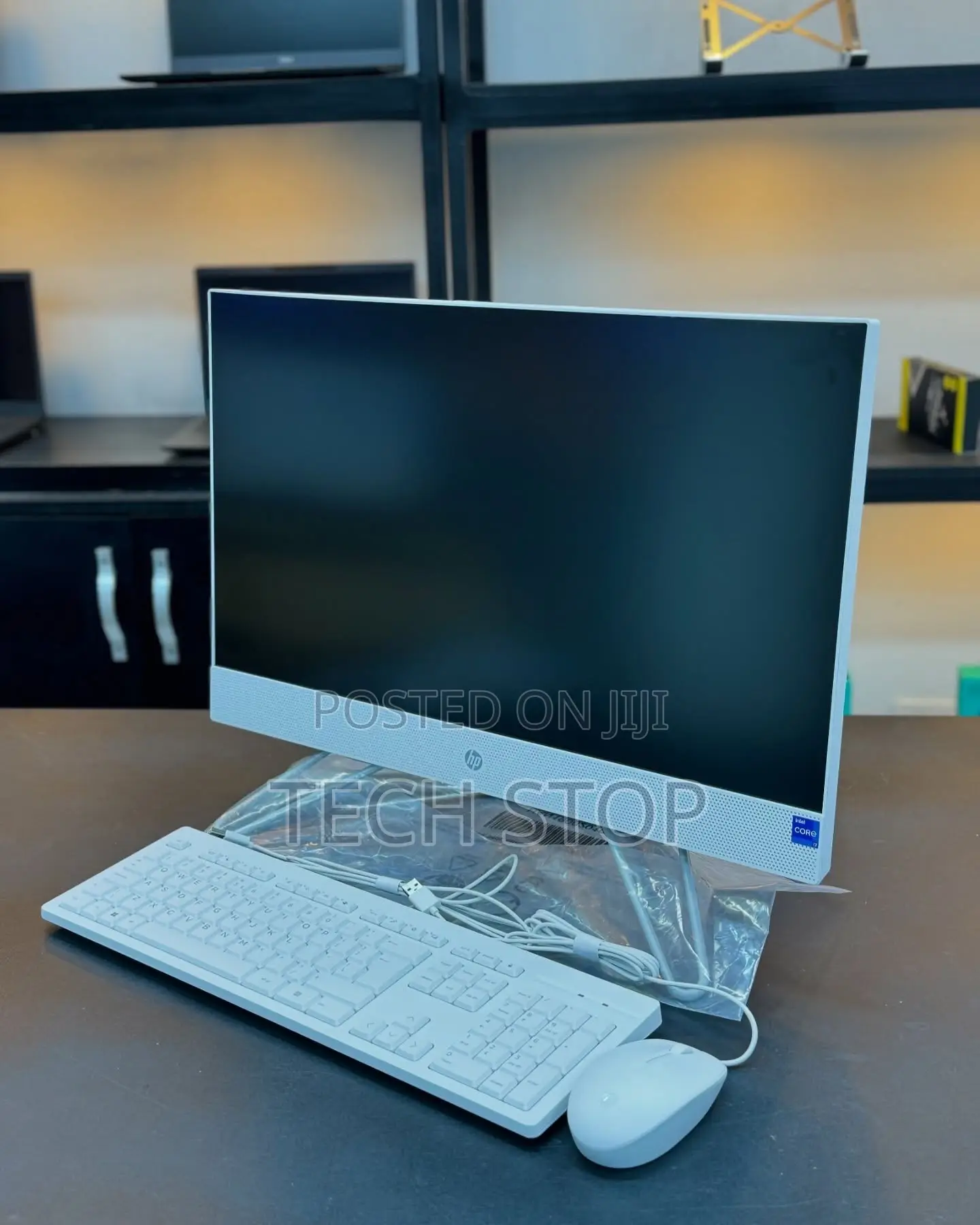 New Desktop Computer HP 200 G4 All-in-One 8GB Intel Core i5 SSD 256GB