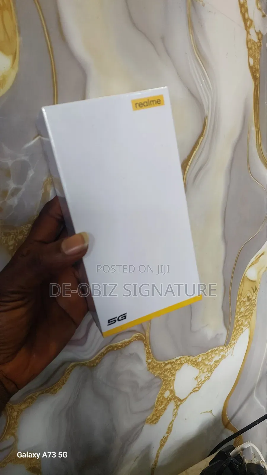 New Realme V30 128 GB Black