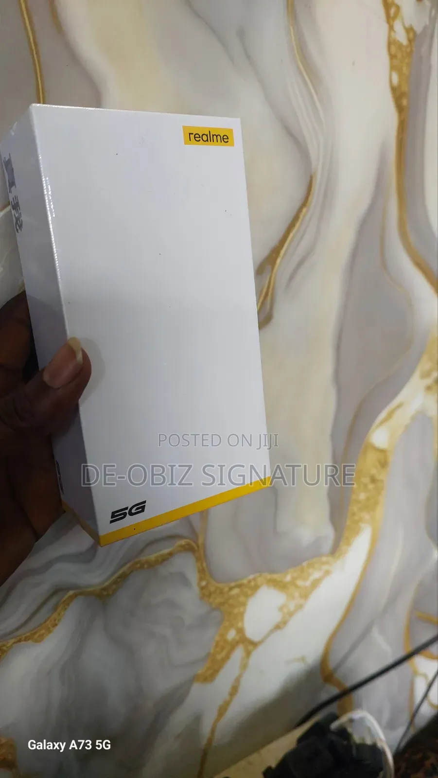 New Realme V30 128 GB Black