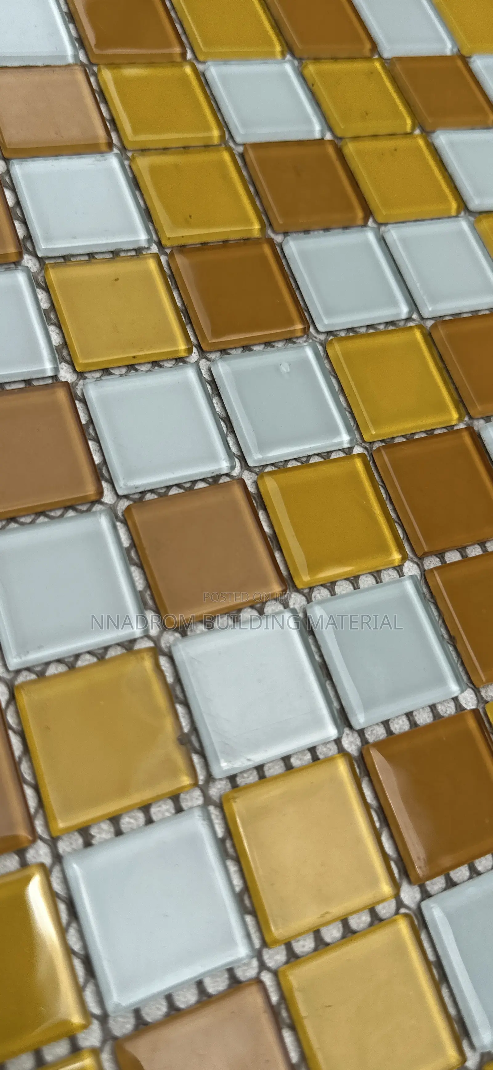 1/1 Yellow and White Glass Mosaic