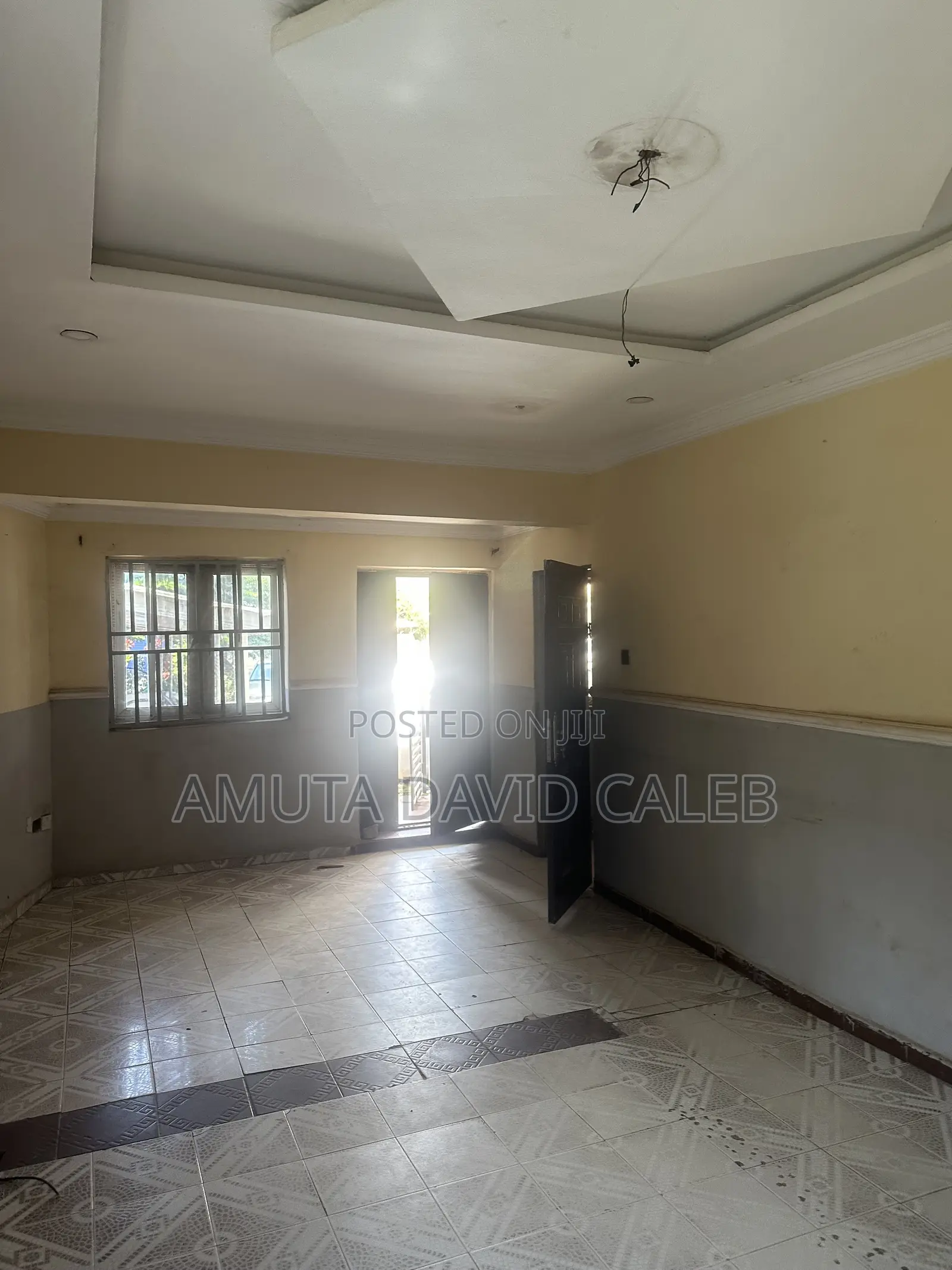 Mini Flat in Nia Quarter Estate for sale