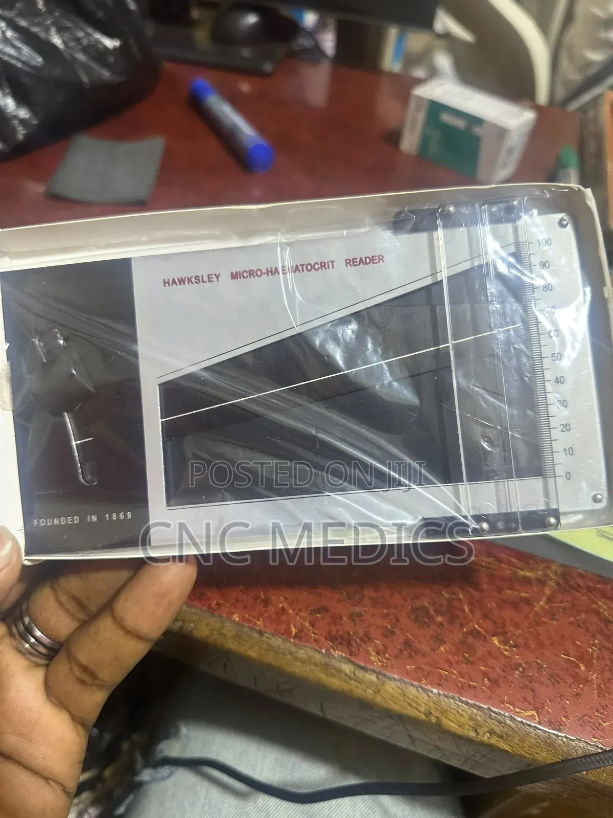 Micro Hematocrit Tube Reader