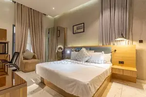 Beautiful Studio Apartment Available