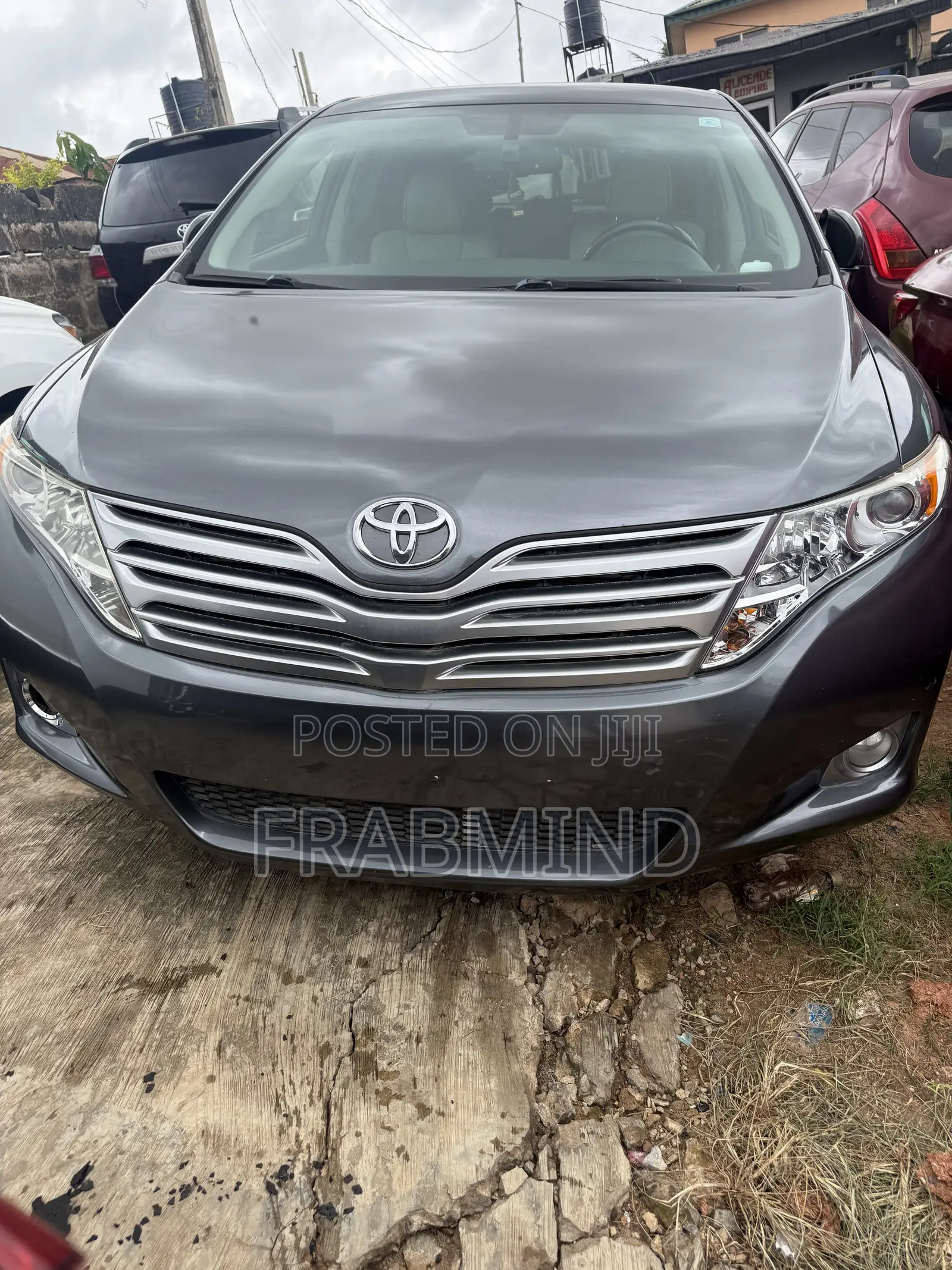 Toyota Venza XLE 2011 Gray