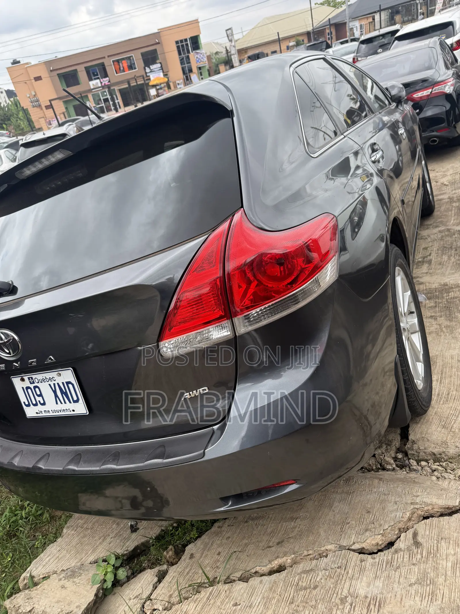 Toyota Venza XLE 2011 Gray