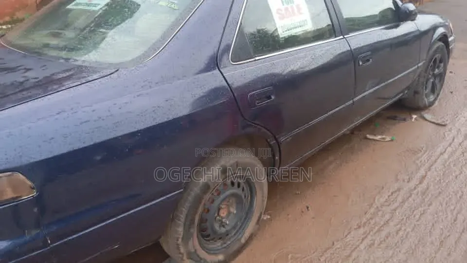 Toyota Camry Automatic 1999 Black