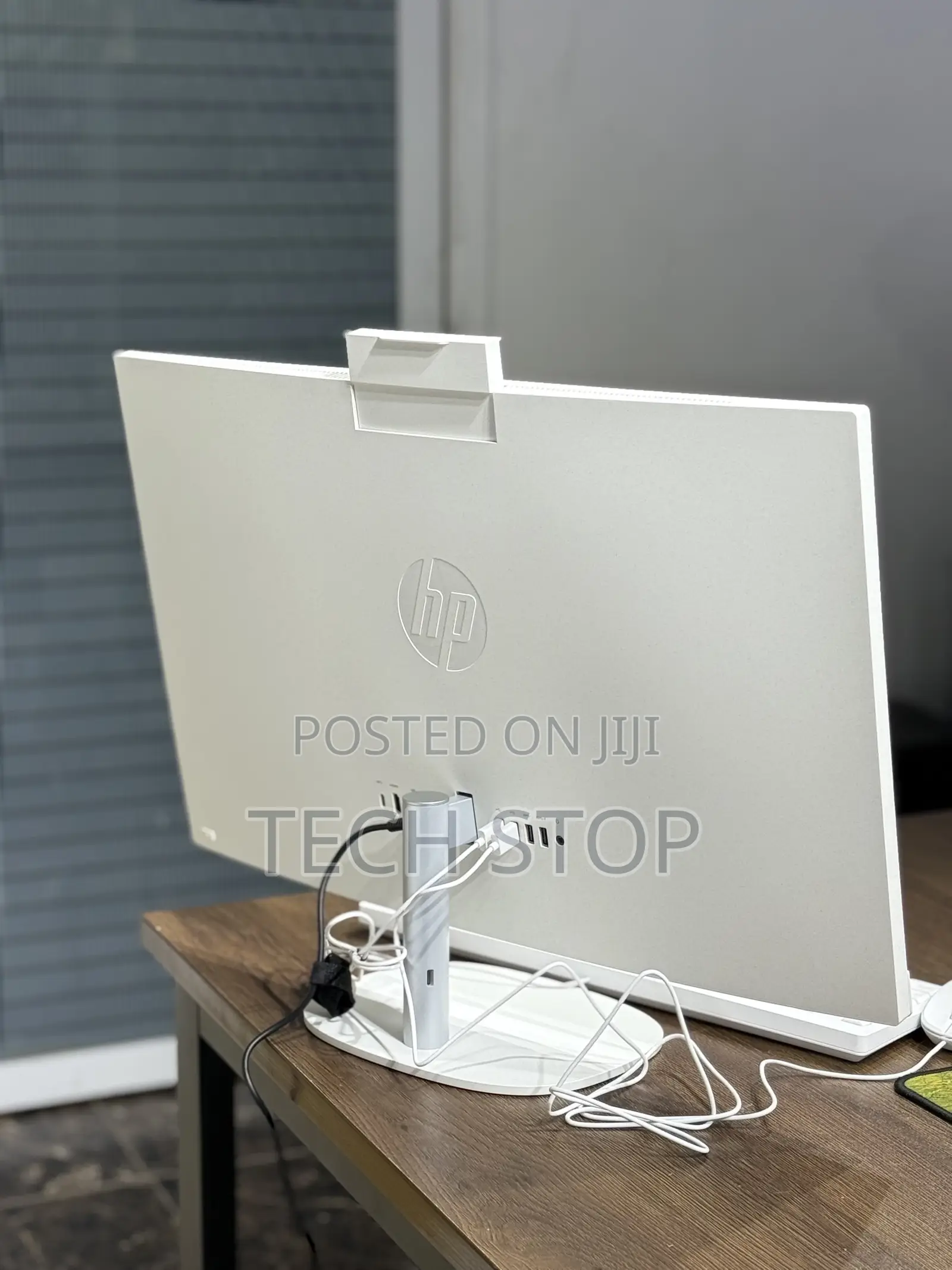 New Desktop Computer HP AiO 24 8GB Intel Core Ultra 5 SSD 512GB