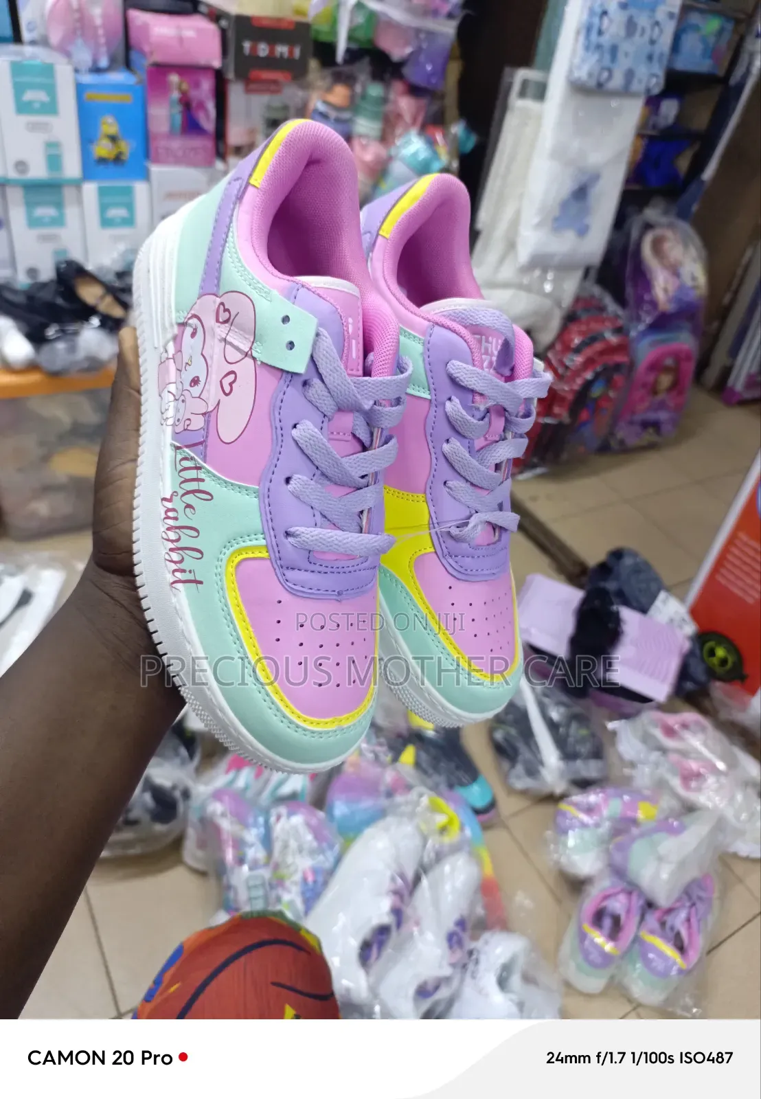 Quality Lovely Hi Top Children Sneakers