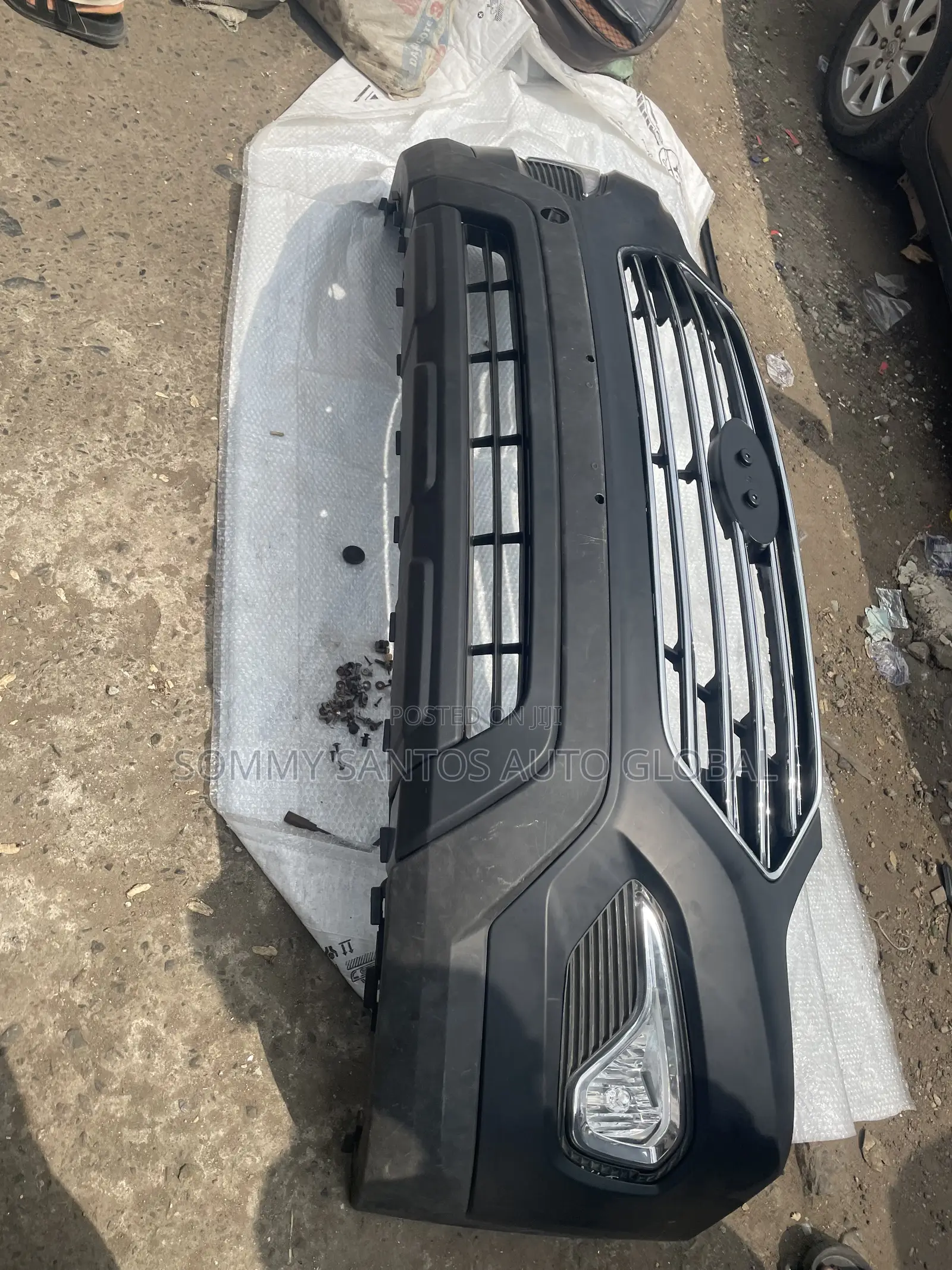 Complete Bumper Hyundai Grand Santafe 2016 Available