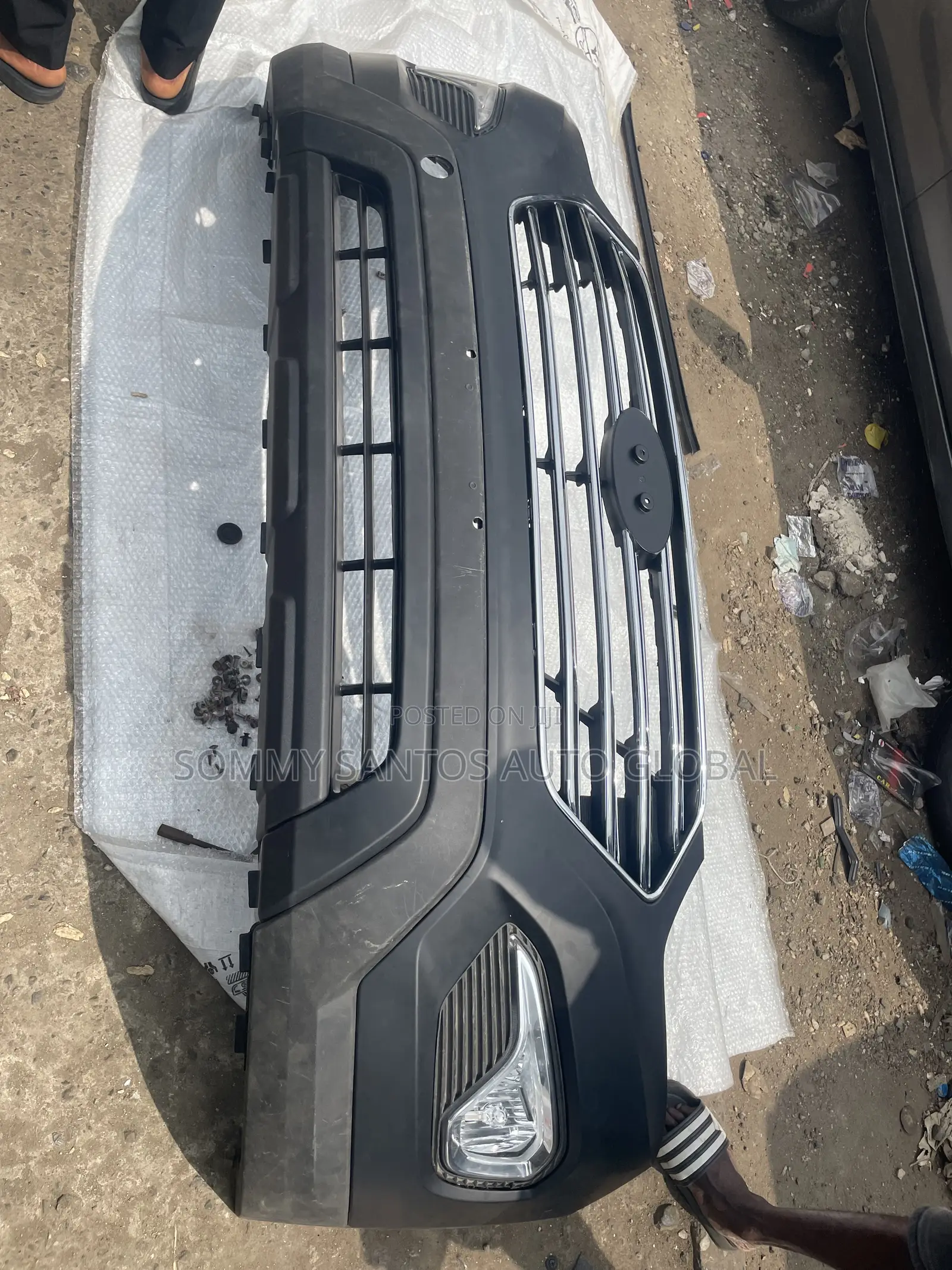 Complete Bumper Hyundai Grand Santafe 2016 Available