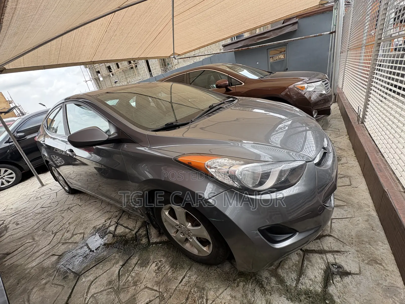 Hyundai Elantra SE 4dr Sedan (1.8L 4cyl 6M) 2014 Gray