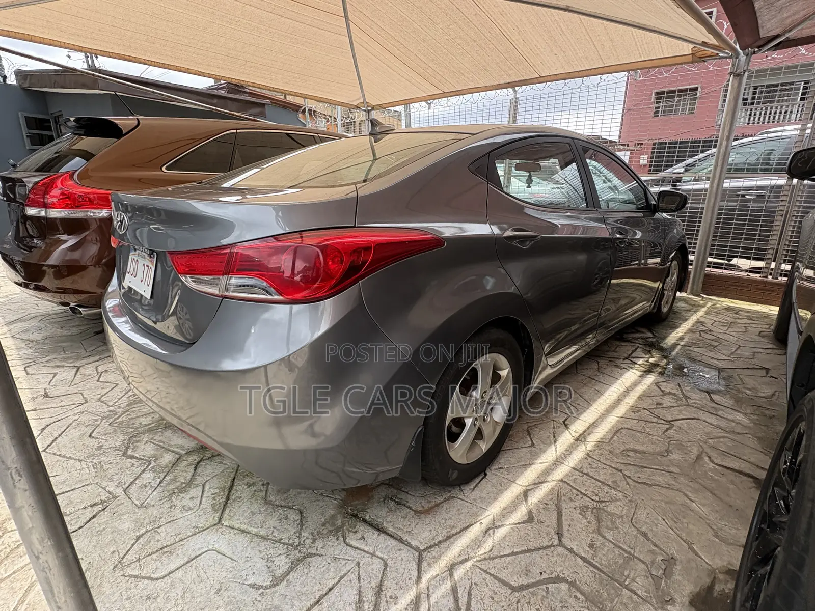 Hyundai Elantra SE 4dr Sedan (1.8L 4cyl 6M) 2014 Gray