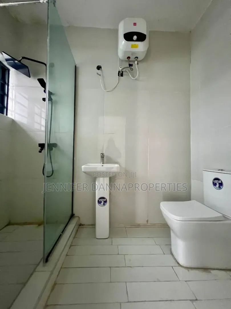 3bdrm Duplex in Lafiaji for sale
