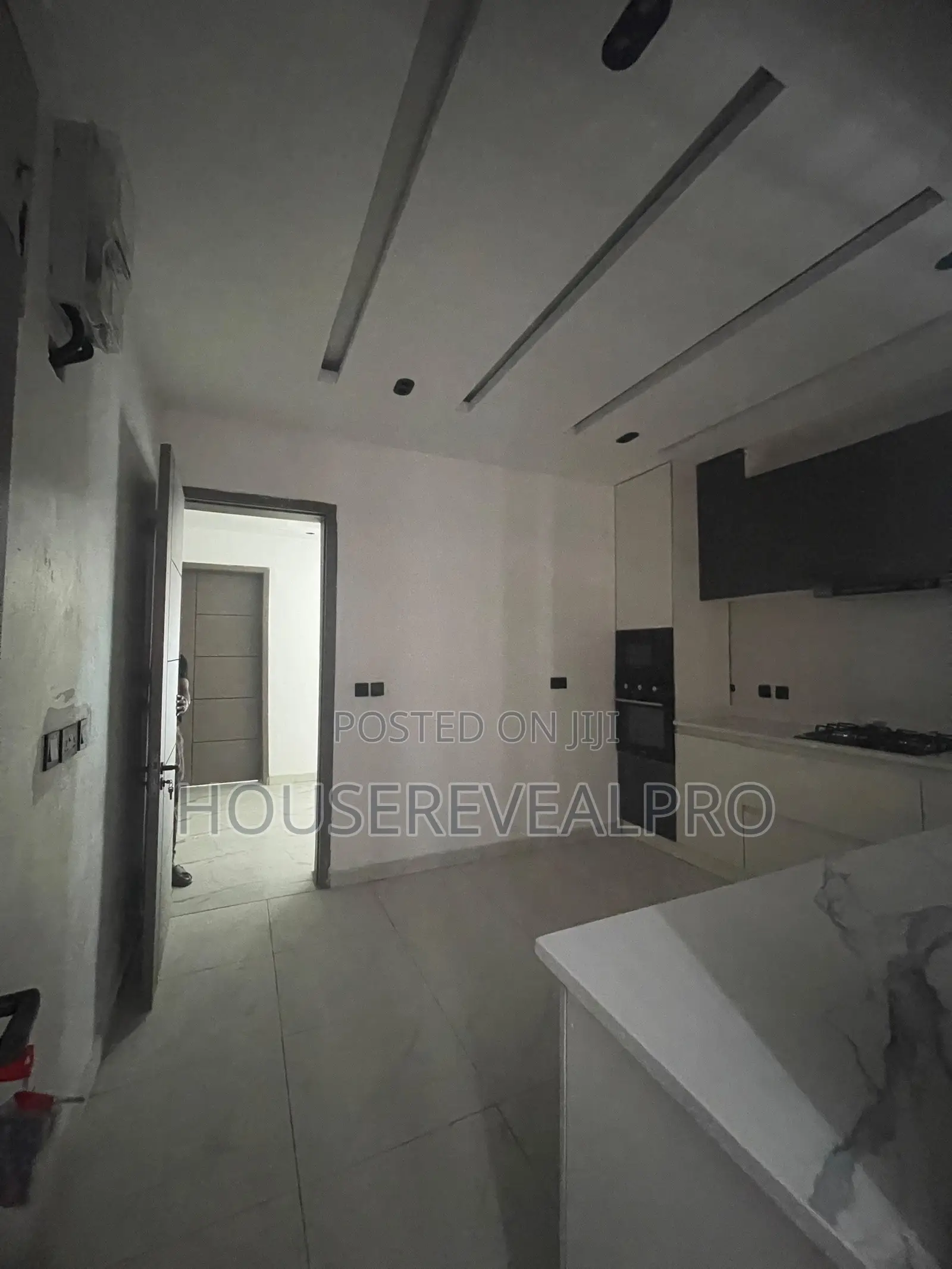 3bdrm Apartment in Lekki Maruwa for rent