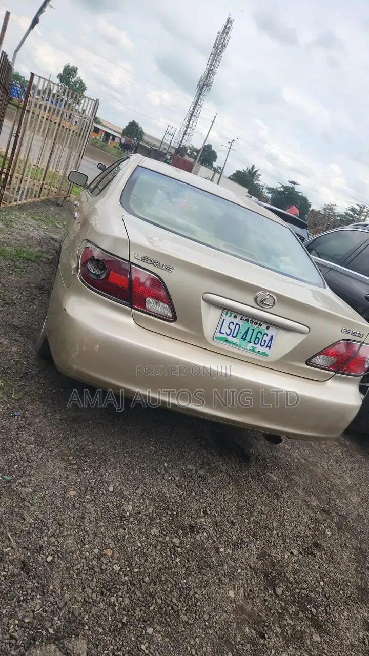 Lexus ES 330 Sedan 2004 Gold