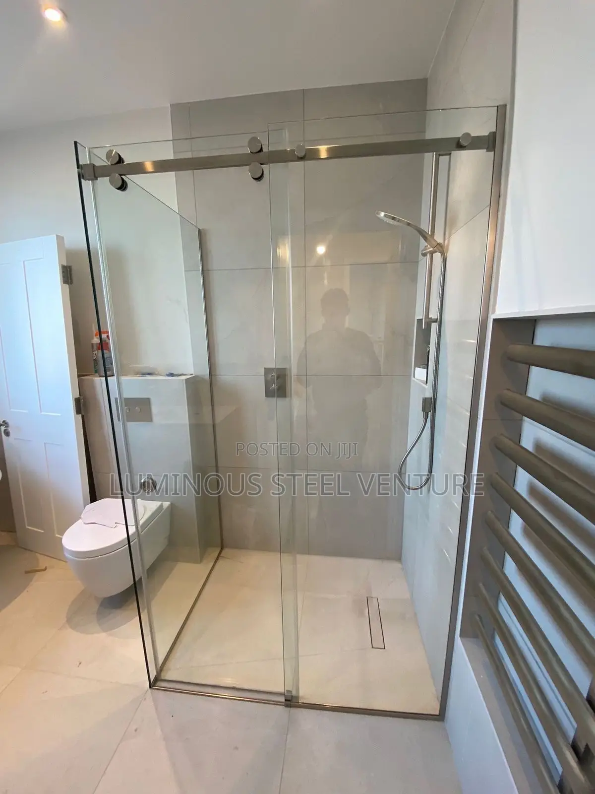Still Your Sweet Shower Cubicle 10m Thick Ness Tampered CNg
