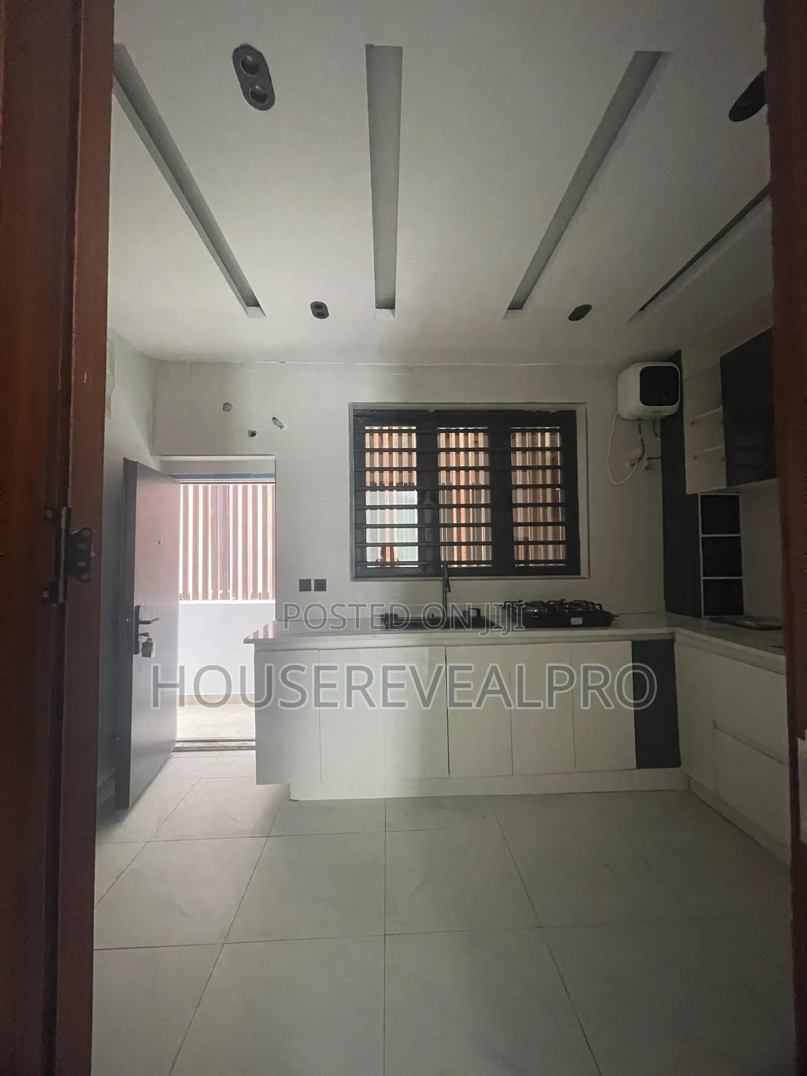 2bdrm Apartment in Lekki Maruwa for rent