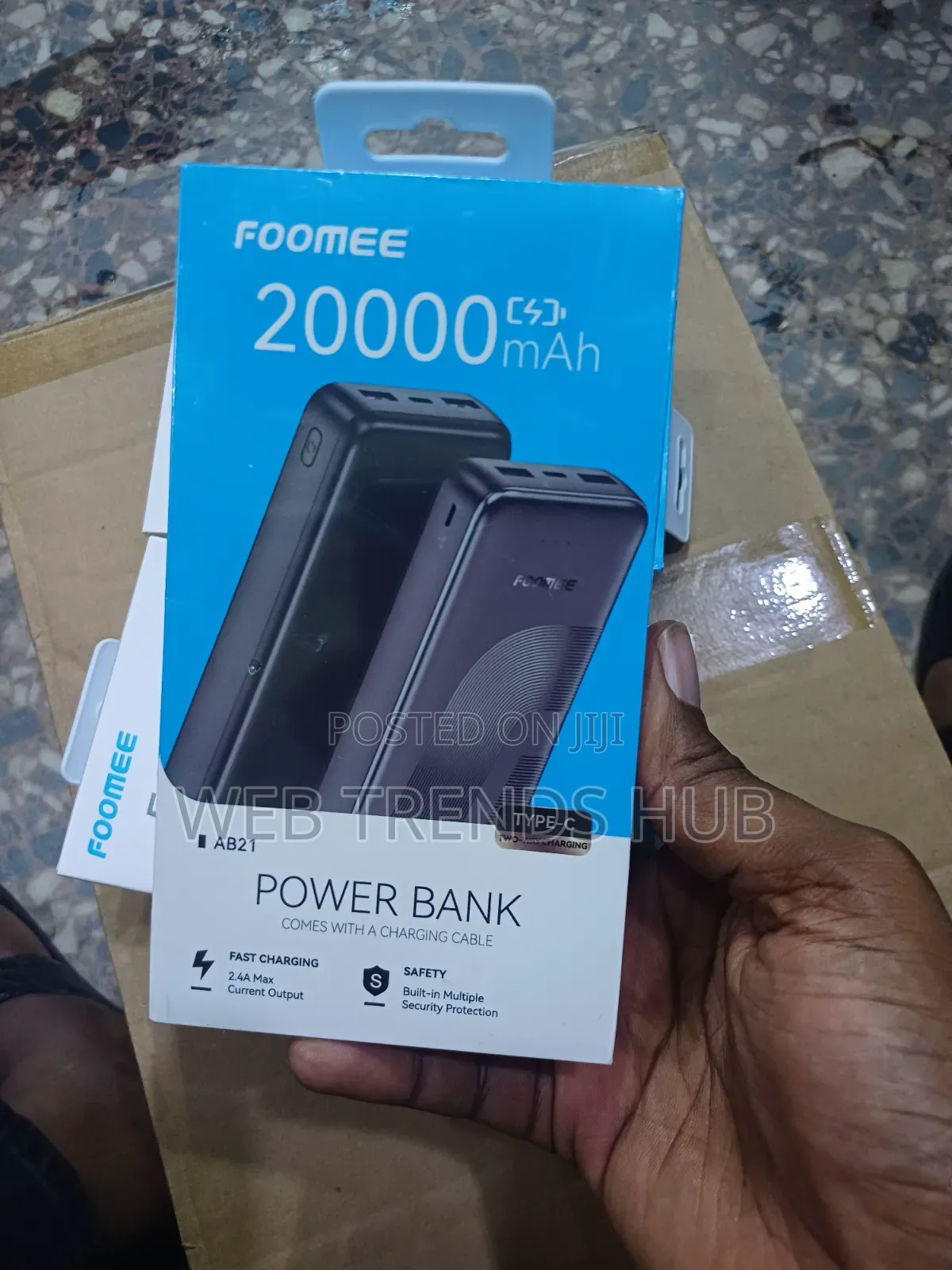 FOOMEE AB21 20000mAh PowerBank (2.4A Fast Charge)