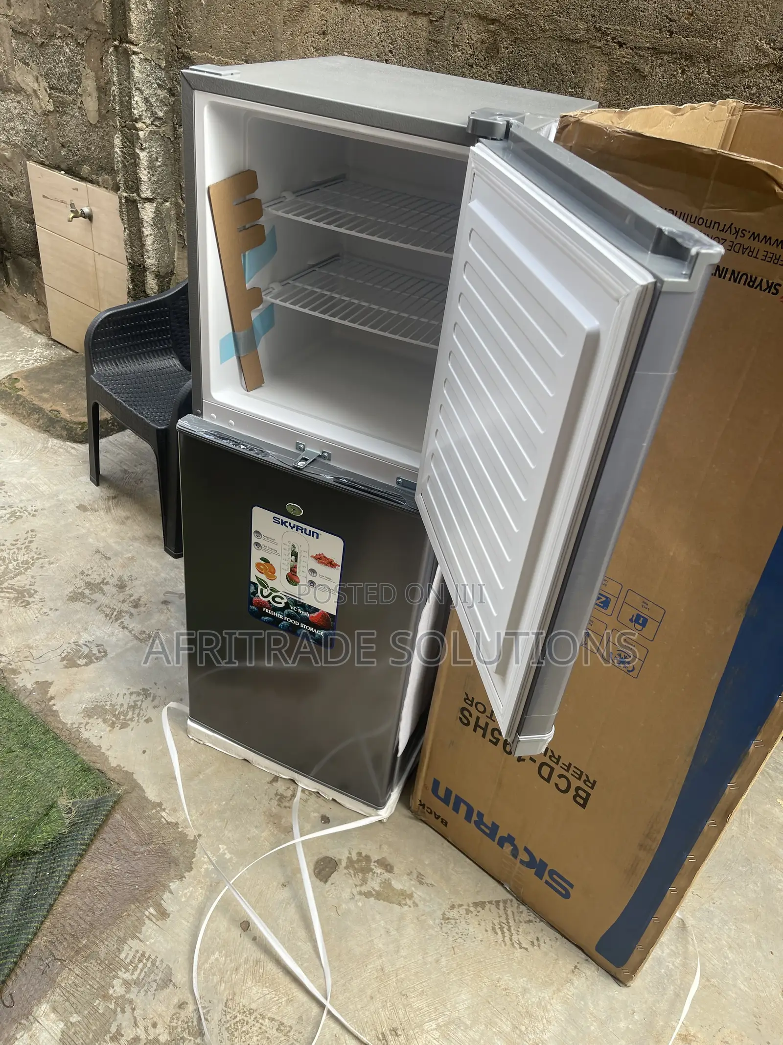Skyrun 195L Refrigerator – Better Storage, Fresher Food