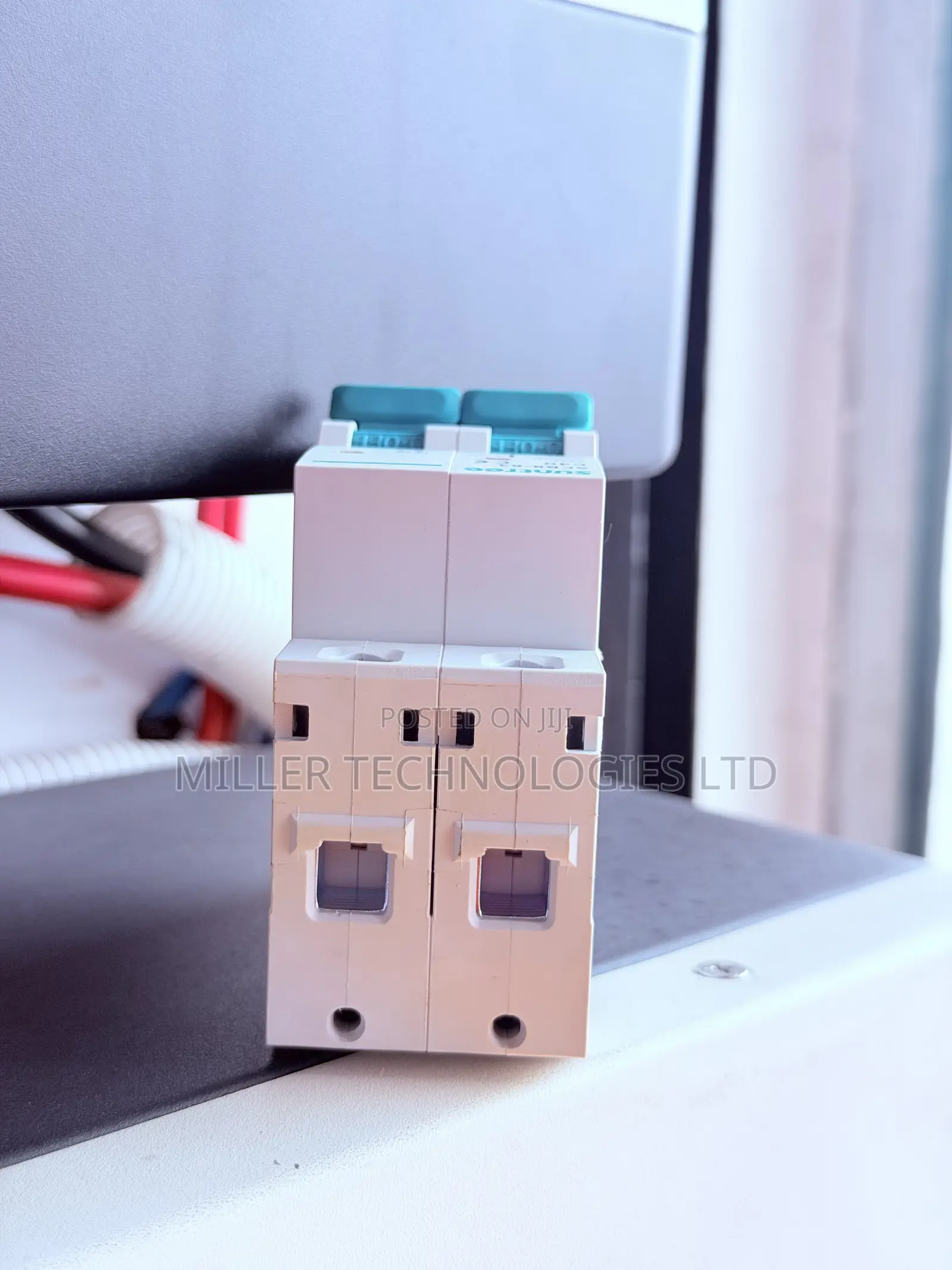 Suntree SCB8-63 Series 40A 2P AC Circuit Breaker