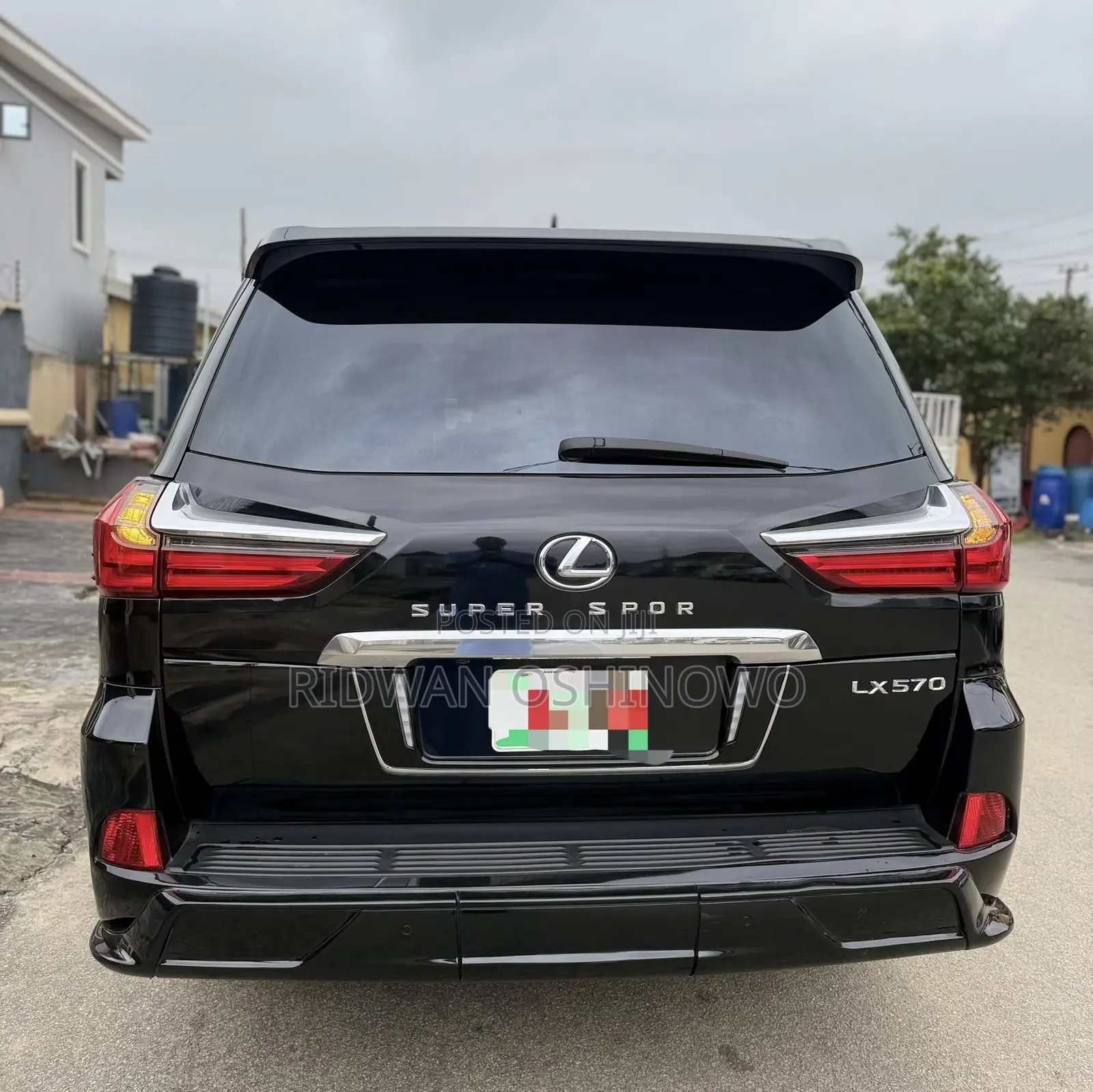 Lexus LX 570 (5 seats) AWD 2017 Black