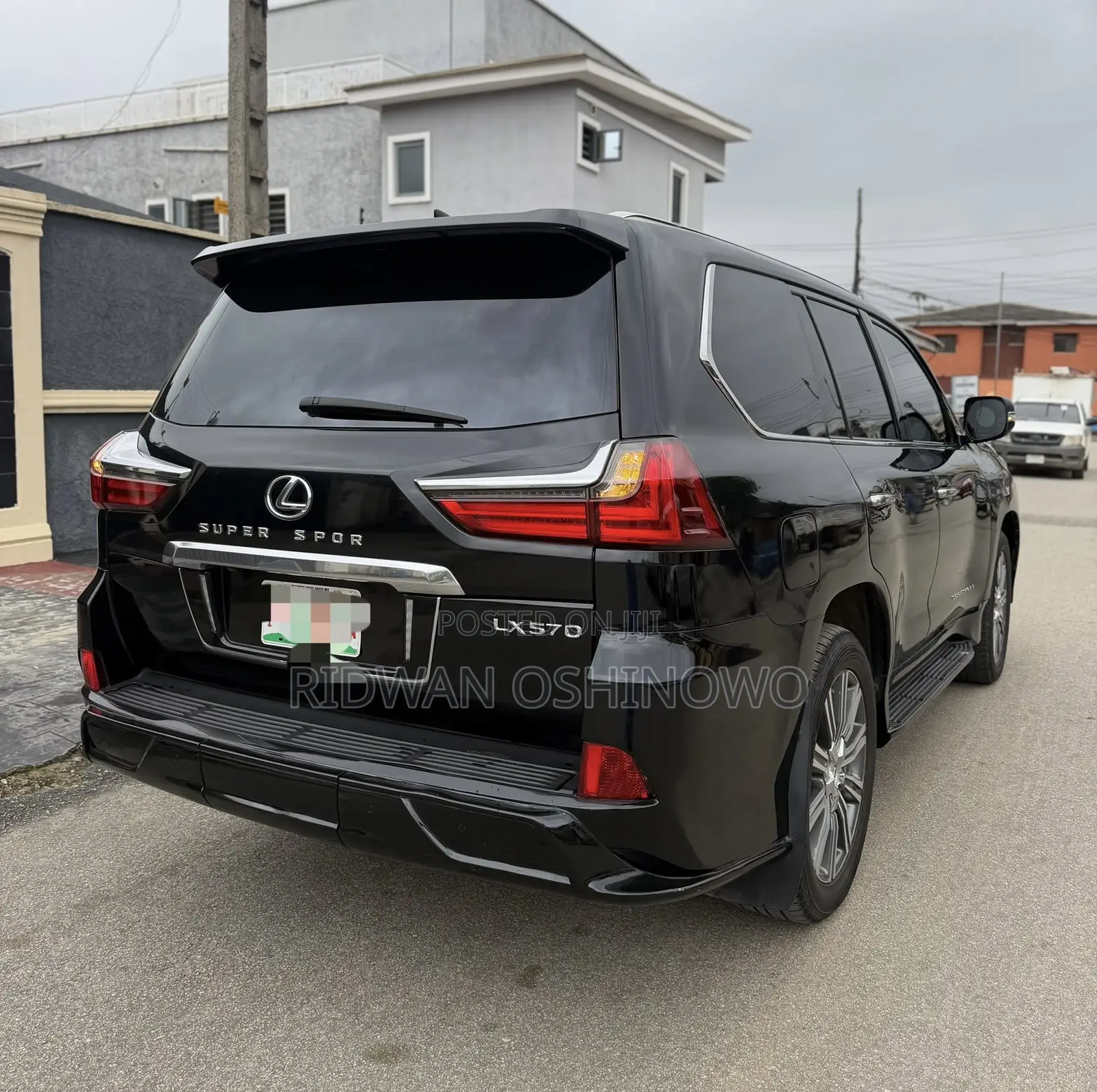 Lexus LX 570 (5 seats) AWD 2017 Black