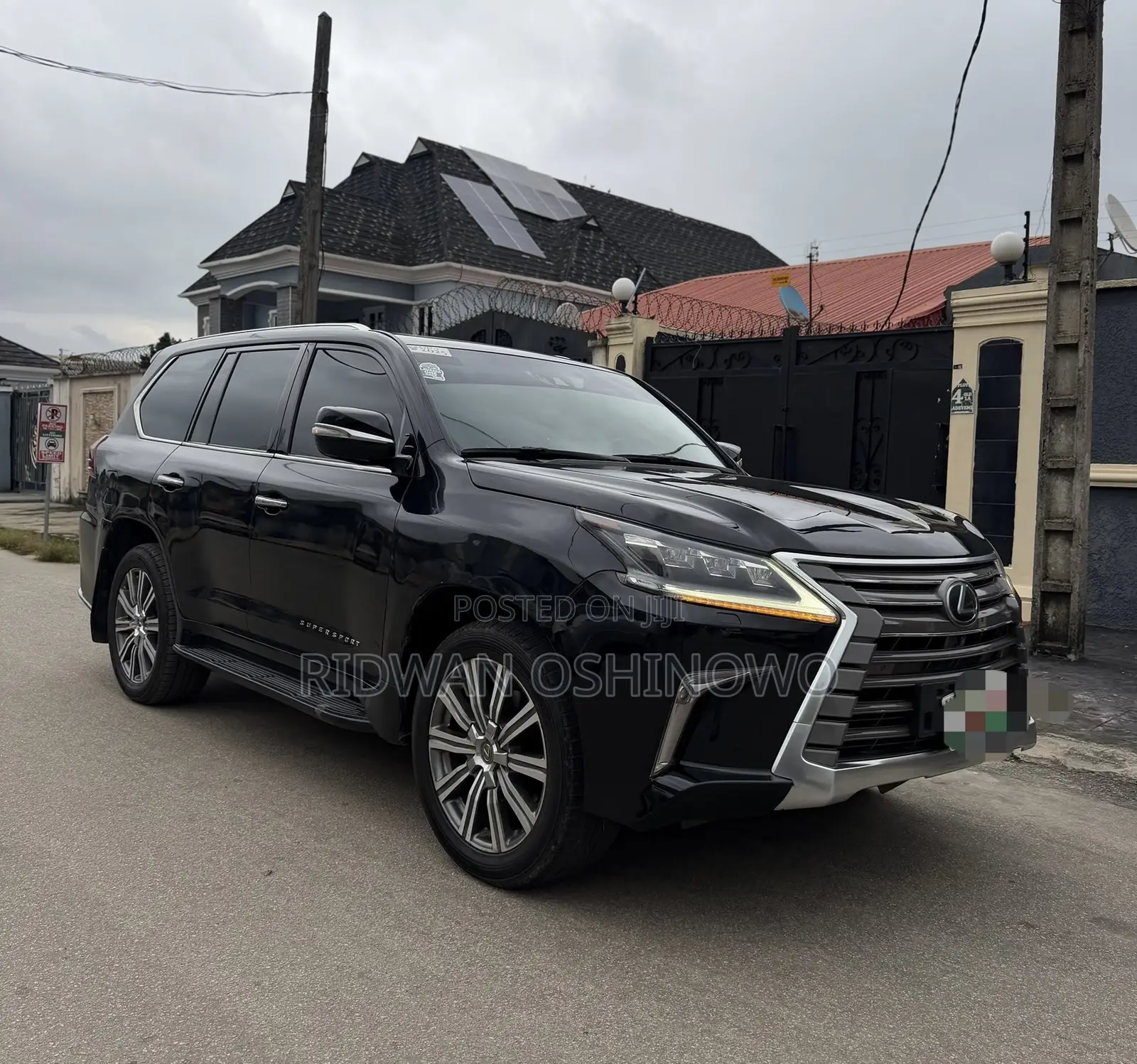 Lexus LX 570 (5 seats) AWD 2017 Black