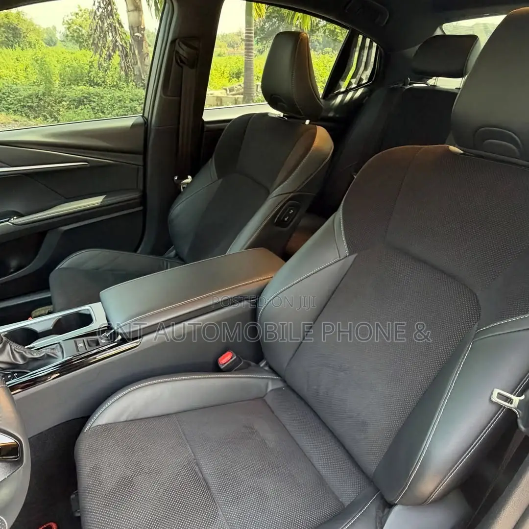 Toyota Camry 2024 White