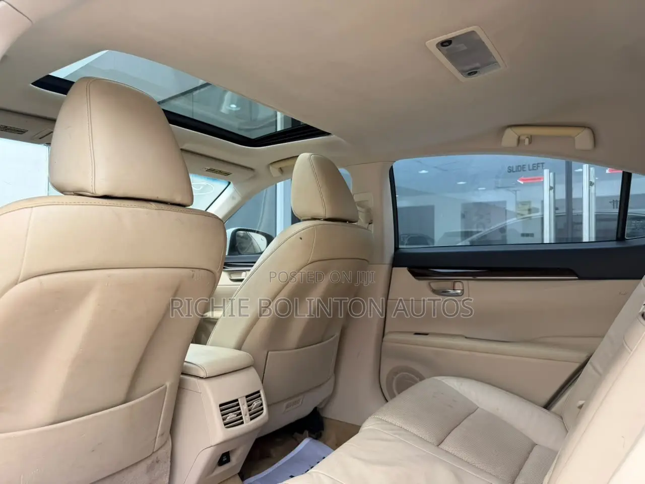 Lexus ES 350 FWD 2013 White