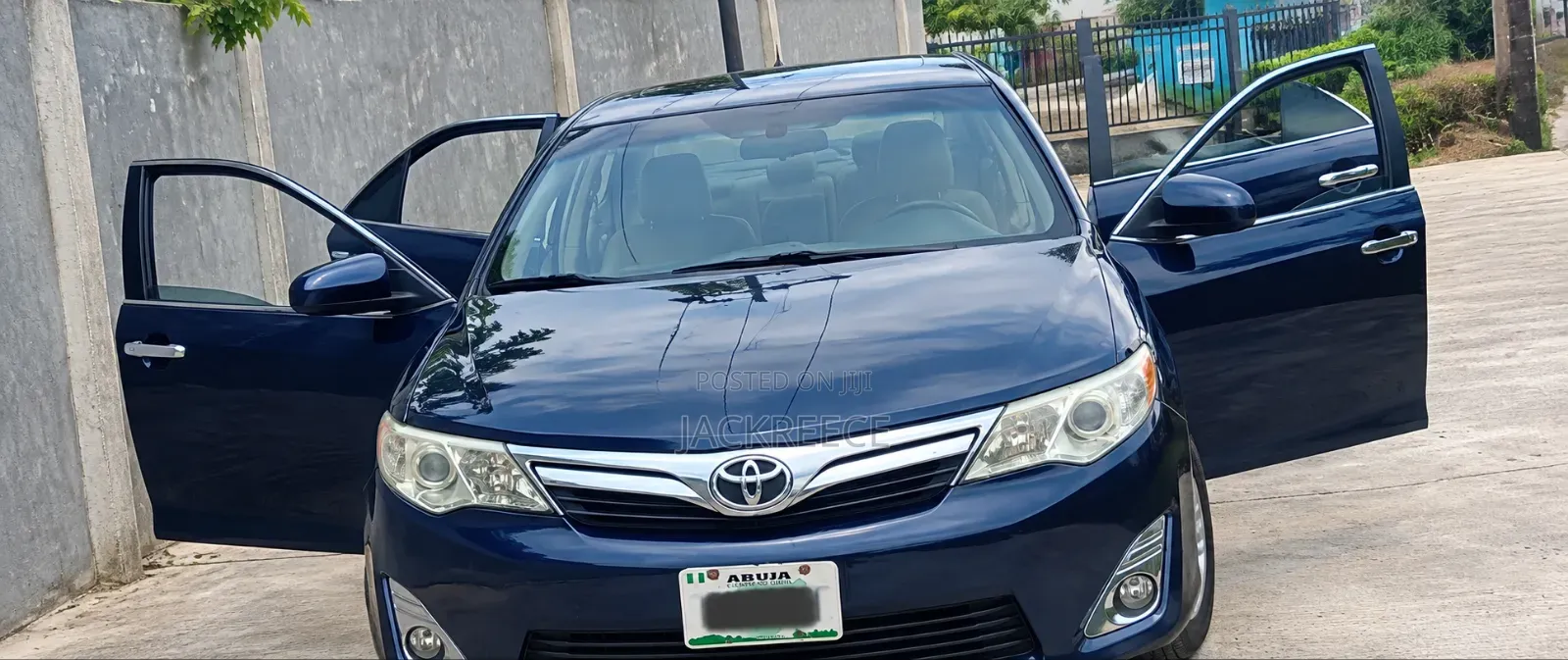 Toyota Camry 2014 Blue