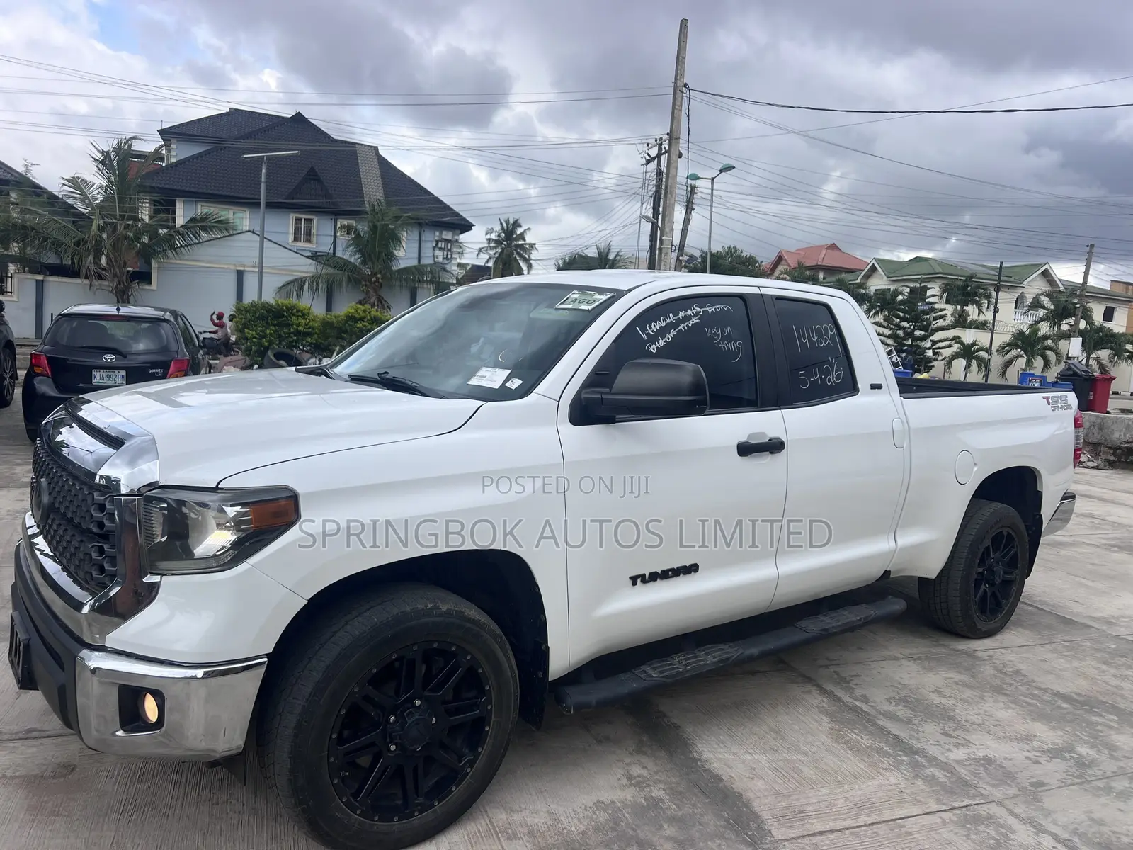 Toyota Tundra TRD Pro 5.7L V8 4x4 Double Cab 6.6 ft. box 145.7 in. WB