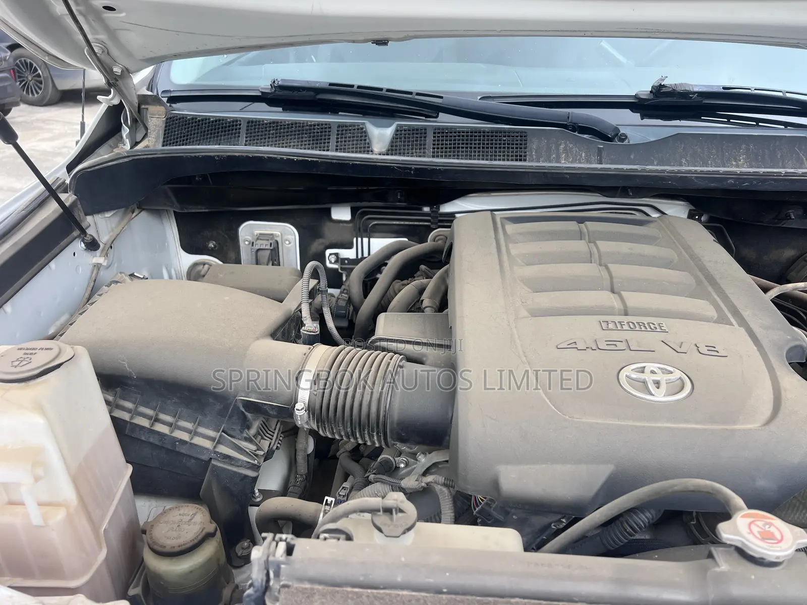 Toyota Tundra TRD Pro 5.7L V8 4x4 Double Cab 6.6 ft. box 145.7 in. WB
