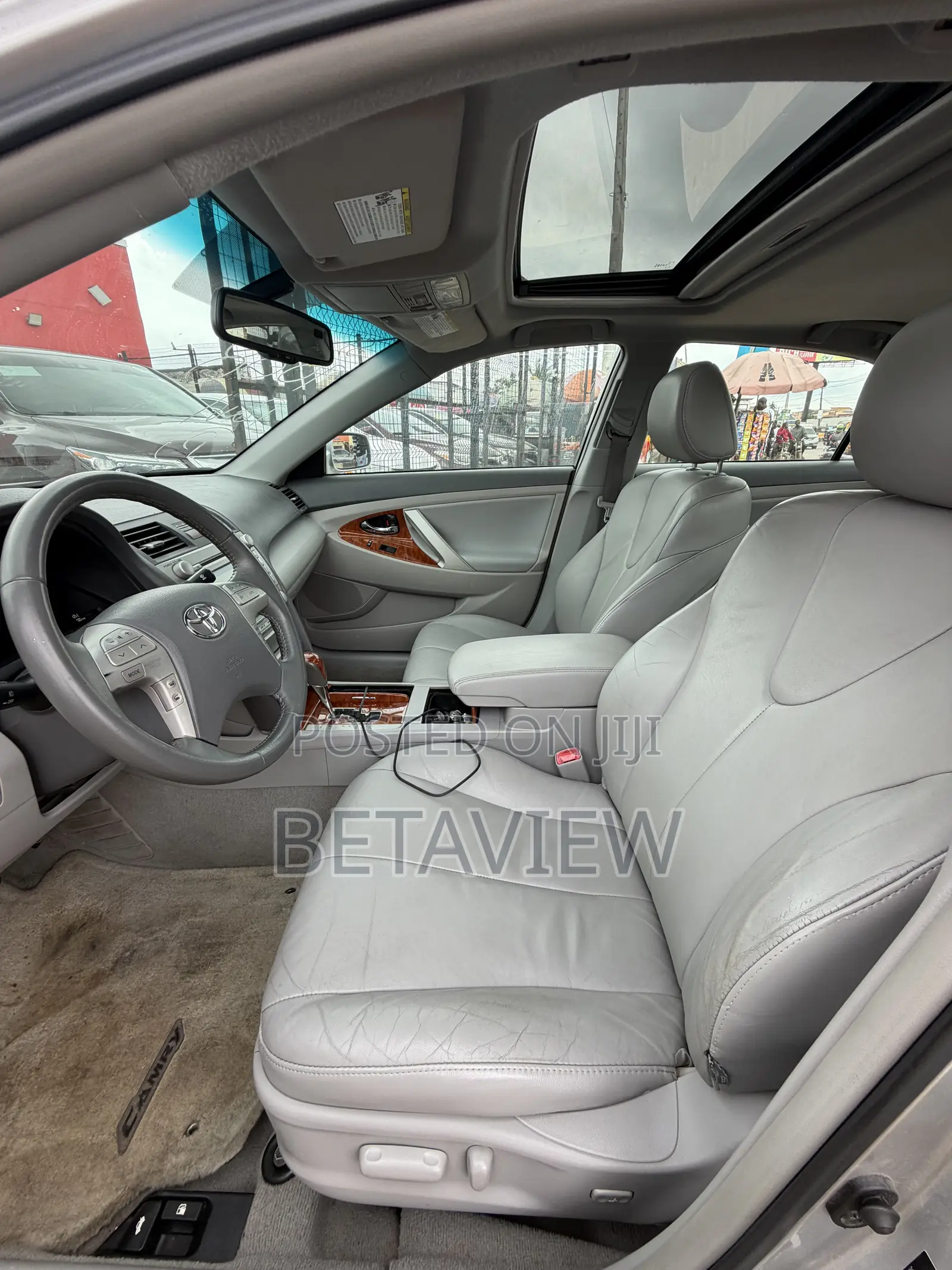 Toyota Camry XLE 4dr Sedan (2.4L 4cyl 5A) 2009 Silver