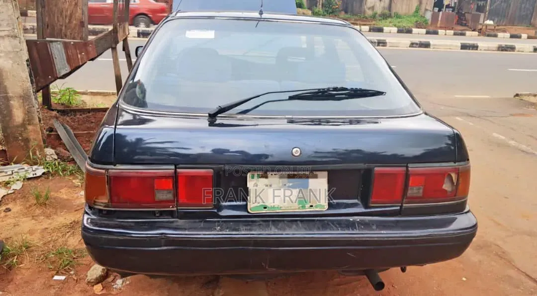 Toyota Carina E 1993 Black
