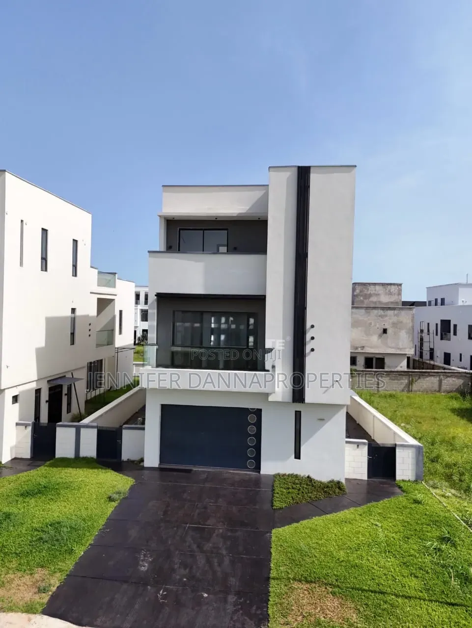 5bdrm Duplex in VGC / Ajah for sale