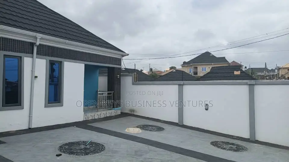 Furnished 3bdrm Bungalow in Elebu, Akala Express for sale