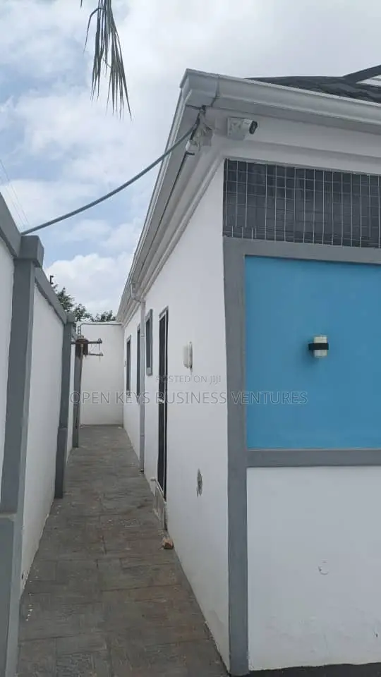 Furnished 3bdrm Bungalow in Elebu, Akala Express for sale