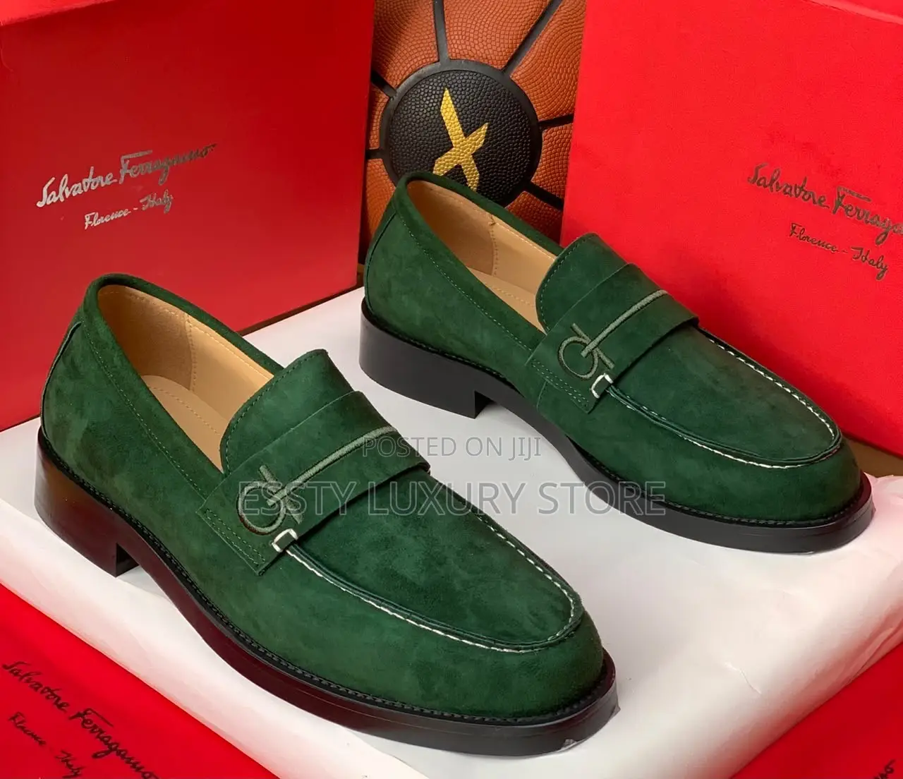 Salvatore Ferragamo Quality Luxury Men Classic Corporate Shoe