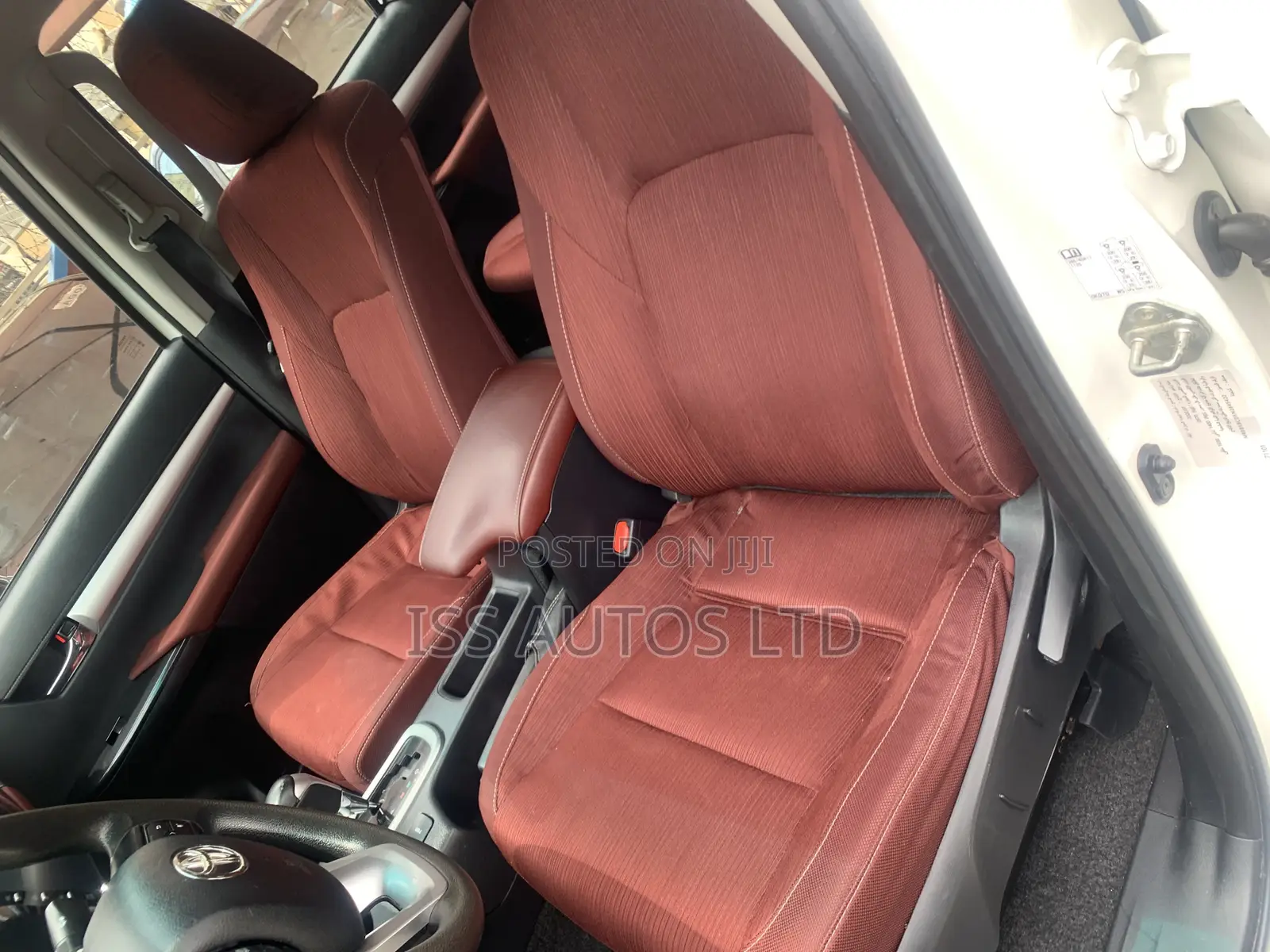 New Toyota Hilux 2023 White